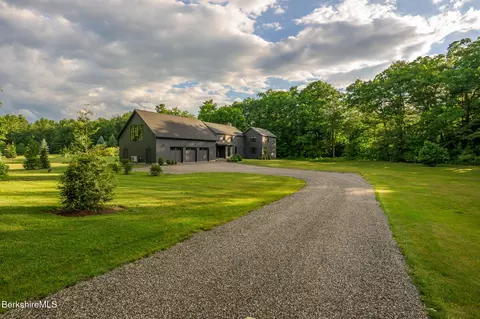 74 Seekonk Cross Rd, Great Barrington, MA 01230