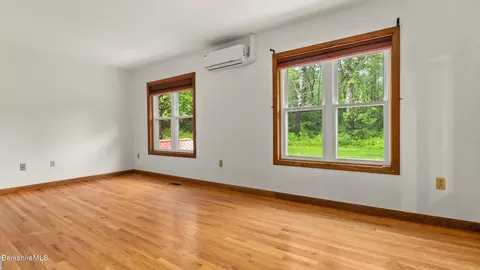 Living - 191 Fox Rd, Dalton, MA 01226 photo 3 of 4