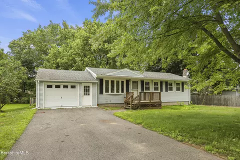 16 Wealthy Ave, Pittsfield, MA 01201