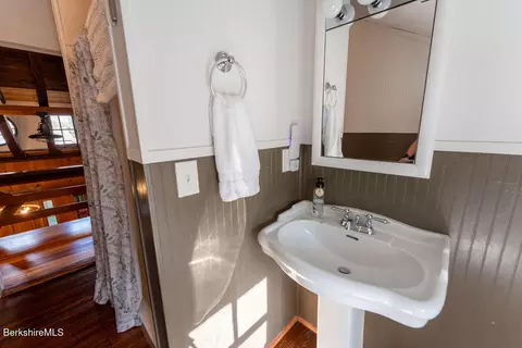 400 Pine Rd, Otis, MA 01253 photo 31