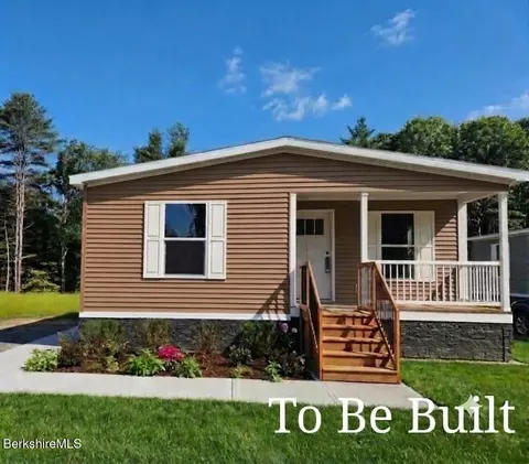 395 Cheshire Rd #104, Pittsfield, MA 01201