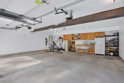 235 Mcnerney Rd, Becket, MA 01223 photo 37