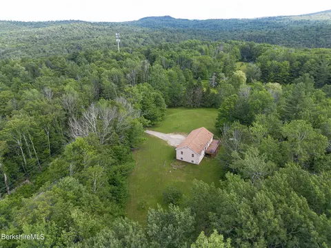 235 Mcnerney Rd, Becket, MA 01223 photo 5