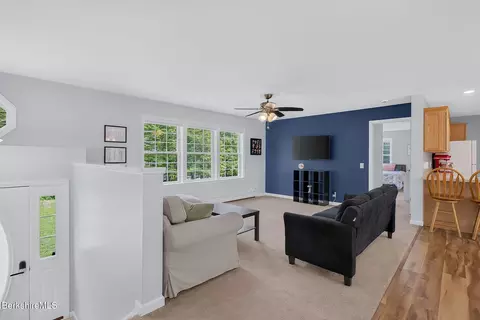 235 Mcnerney Rd, Becket, MA 01223 photo 10