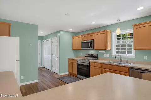 235 Mcnerney Rd, Becket, MA 01223 photo 14