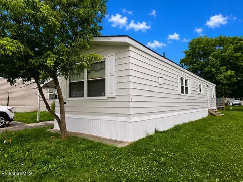 6 Navajo Dr, North Adams, MA 01247