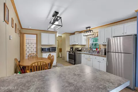 9 S County Rd, Florida, MA 01247 photo 21