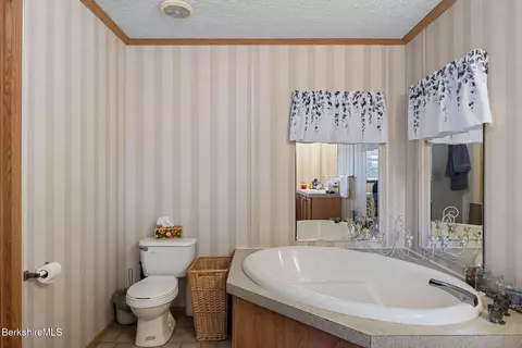 9 S County Rd, Florida, MA 01247 photo 36