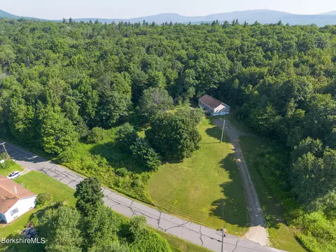 9 S County Rd, Florida, MA 01247 photo 11