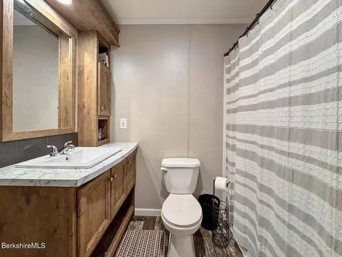 7 Third Ave, Cheshire, MA 01225 photo 9