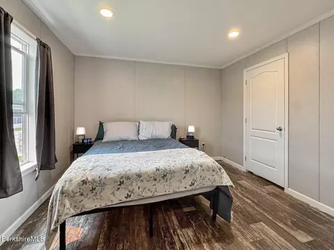 7 Third Ave, Cheshire, MA 01225 photo 11