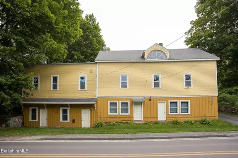 392-394 Park St, Great Barrington, MA 01230