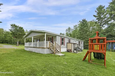 Exterior - 548 Loop Rd, Savoy, MA 01256 photo 7 of 12