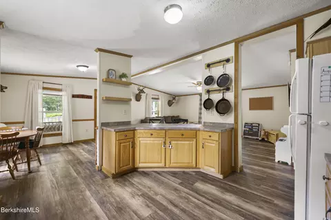 Entry Way - 548 Loop Rd, Savoy, MA 01256 photo 4 of 4