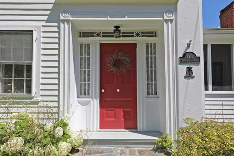118 Sandisfield Rd, Sandisfield, MA 01255