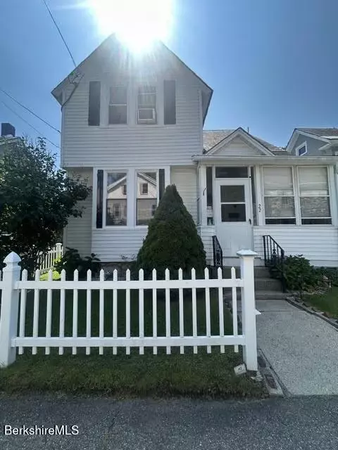 22 South St, North Adams, MA 01247
