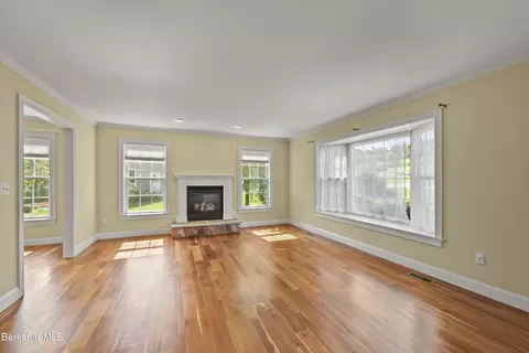 Living - 131 Fox Run, Lee, MA 01238 photo 1 of 2