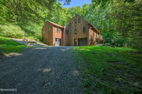 336 Stevens Glen Rd, Richmond, MA 01254