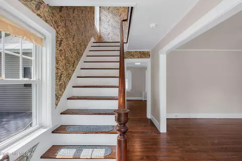 Entry Way - 500 Walker St, Lenox, MA 01240 photo 2 of 4