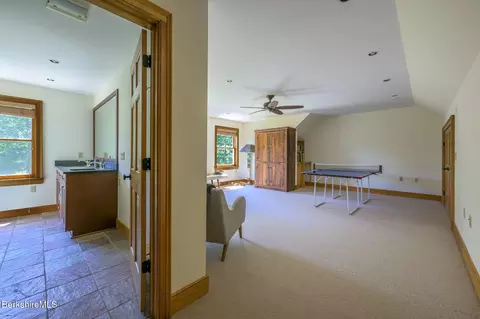 Bedroom - 268 W Hill Rd, Austerlitz, NY 12017 photo 3 of 5