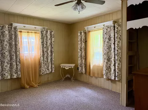 Bedroom - 46 Pinehurst Ave, Pittsfield, MA 01201 photo 1 of 3