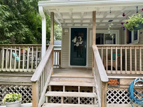 Exterior - 46 Pinehurst Ave, Pittsfield, MA 01201 photo 3 of 14