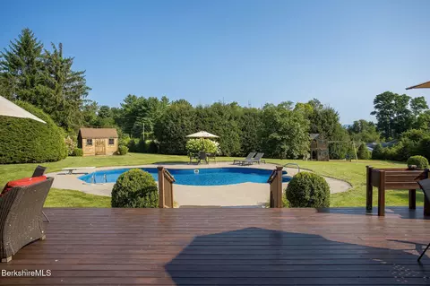 Exterior - 22 Post Rd, Lenox, MA 01240 photo 4 of 10