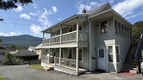 3 5 Richmond Ln, Adams, MA 01220