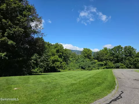 lot11 Kingsmont Ln, Adams, MA 01220