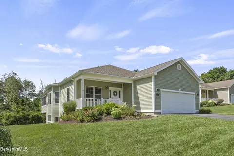 23 Aspen Way, Pittsfield, MA 01201