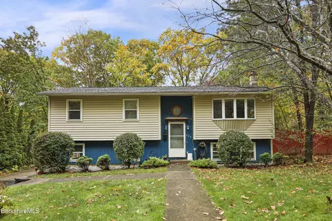 225 Brown St, Pittsfield, MA 01201