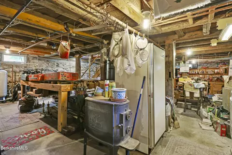 Exterior - 1273 Old Route 9 Rd, Windsor, MA 01270 photo 3 of 8