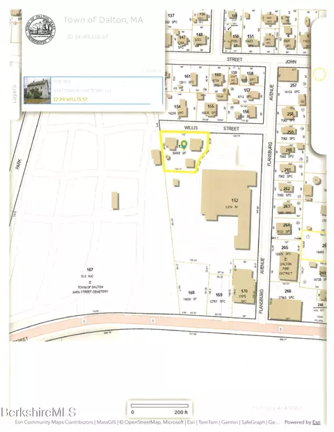 22-24 Willis St, Dalton, MA 01226
