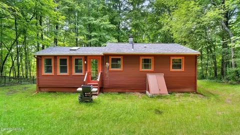 Exterior - 1 Massasoit Rd, Stockbridge, MA 01262 photo 3 of 6