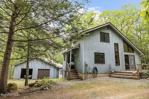 365 Deer Run, Sandisfield, MA 01255