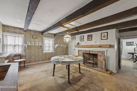 Dining - 445 Devon Rd, Lee, MA 01238 photo 2 of 4