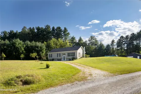 125 Lumbert Cross Rd, Southfield, MA 01259