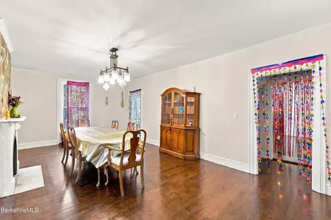 Dining - 45 Forest St, Lee, MA 01238 photo 1 of 5