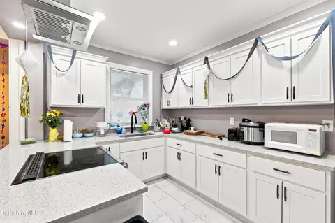 Kitchen - 45 Forest St, Lee, MA 01238 photo 6 of 10