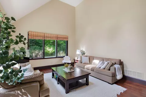 Living - 150 Cedar Heights Rd, Redhook, NY 12571 photo 3 of 4