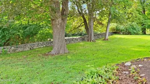 Exterior - 3 Tor Ct, Pittsfield, MA 01201 photo 6 of 6