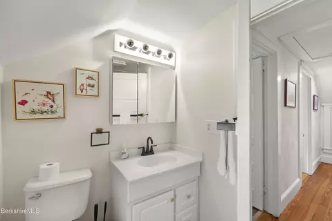 Bath - 395 Fairview St, Lee, MA 01238 photo 4 of 5
