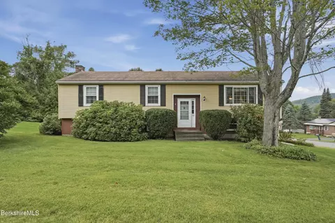 188 Devonshire Dr, Cheshire, MA 01225