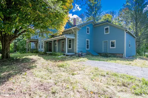 409 Main Rd, Chesterfield, MA 01012