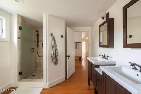 Bath - 3 Tyringham Rd, Monterey, MA 01245 photo 3 of 3