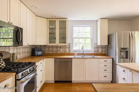 Kitchen - 3 Tyringham Rd, Monterey, MA 01245 photo 1 of 5