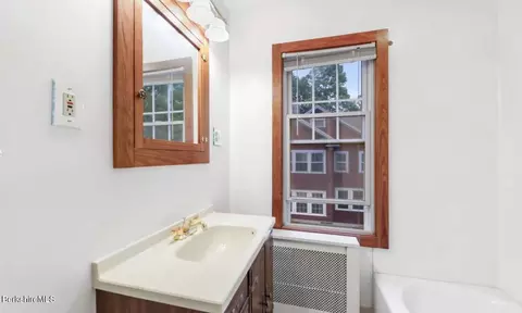 Bath - 75 Pomeroy Ave, Pittsfield, MA 01201 photo 3 of 3