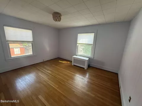 Bedroom - 75 Pomeroy Ave, Pittsfield, MA 01201 photo 3 of 6