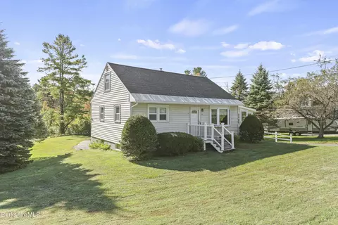 54 Holmes Rd, Lenox, MA 01240
