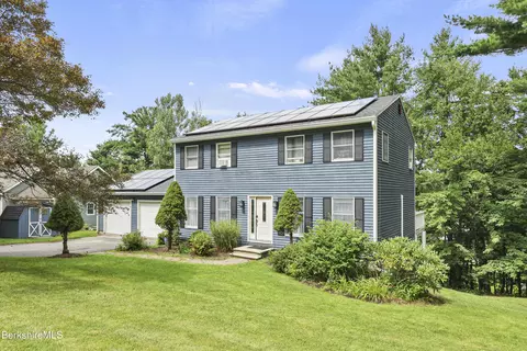 4 Caratina Dr, Pittsfield, MA 01201